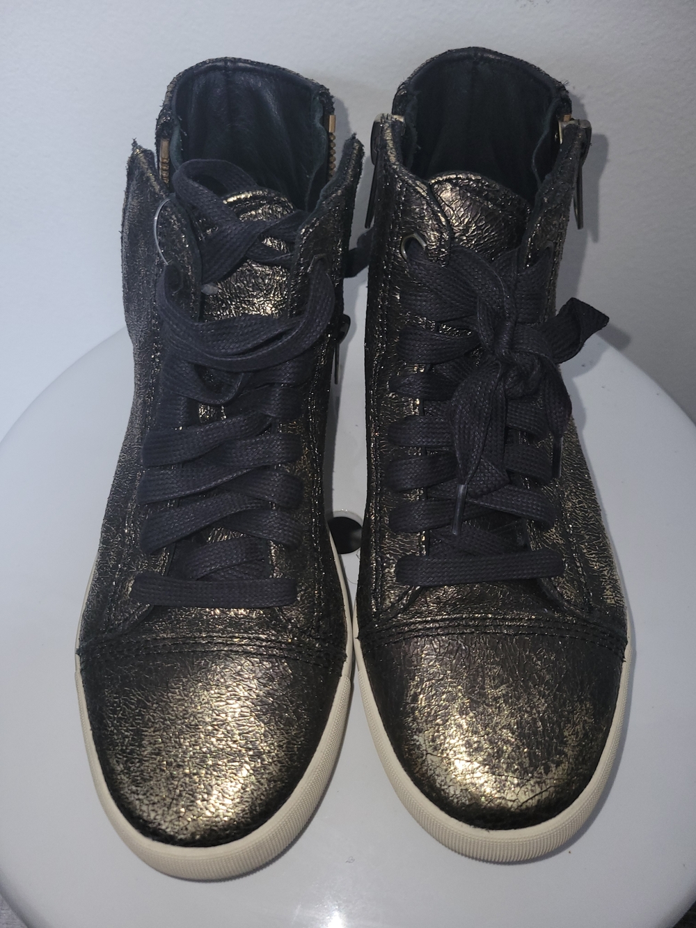 Vntage Diesel S-Nentish Distressed Leather Sneaker - Classic Style Size 7
